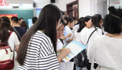 學校解碼招生計劃，高校招辦現場指導——大連市第三十六中學舉辦高校招生咨詢大會